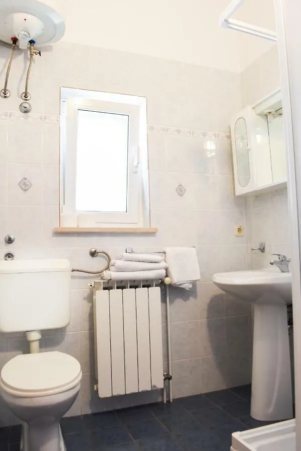 Rooms Ljubica Cres Croazia